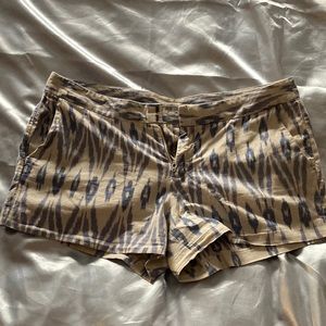Women’s size 8 pattern shorts